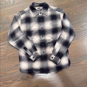 Uniqlo Men’s Black and Off-White Plaid Flannel Button-Up Shirt XXS